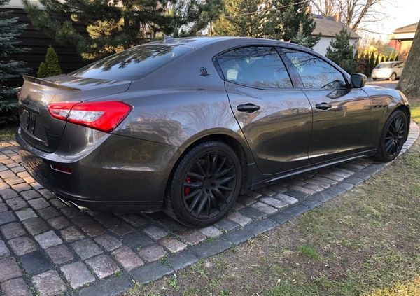 Maserati Ghibli cena 95000 przebieg: 88000, rok produkcji 2016 z Warszawa małe 56